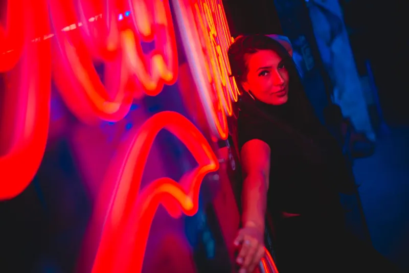 No Glass Required: How Gen Z Is Completely Reinventing What Neon Even Means