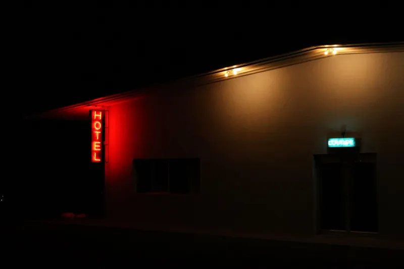 The Beauty in the Breakdown: American Artists Are Falling in Love With Neon That Doesn't Work Right